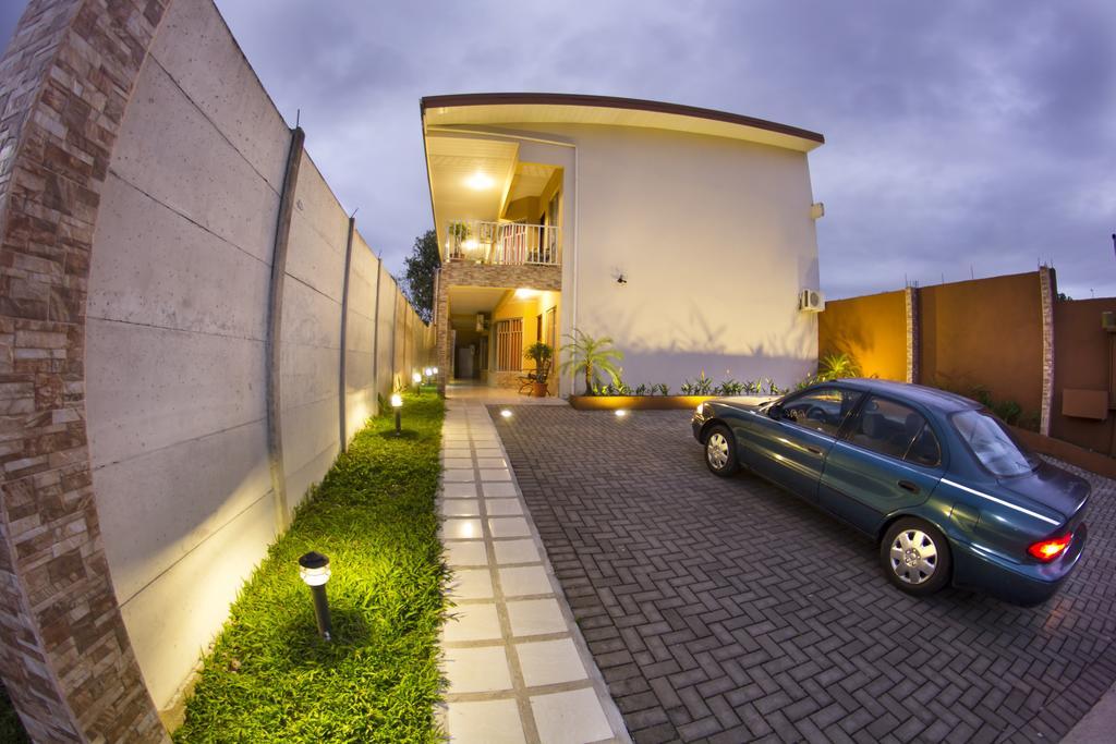 Apartamentos Valle Del Volcan La Fortuna Extérieur photo