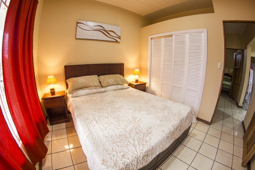 Apartamentos Valle Del Volcan La Fortuna Extérieur photo