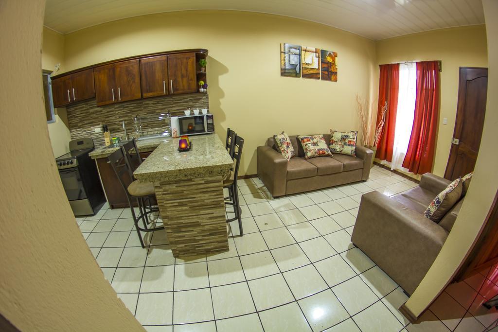 Apartamentos Valle Del Volcan La Fortuna Extérieur photo