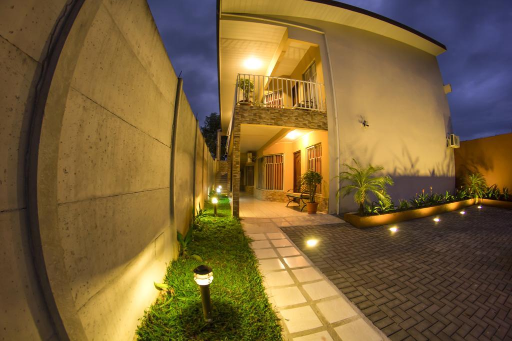 Apartamentos Valle Del Volcan La Fortuna Extérieur photo